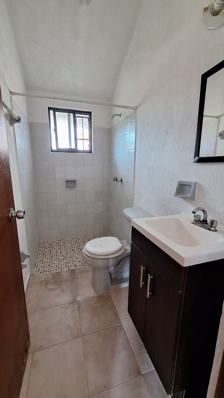 Casa en renta para negocio u oficina AV NICHUPTE  - Imagen 7