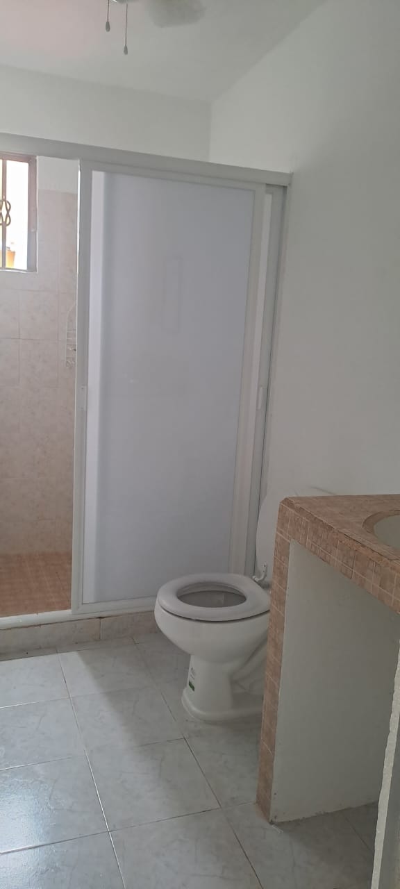 CASA EN RENTA PORTO ALEGRE - Av. Las Torres/Kabah  - Imagen 4