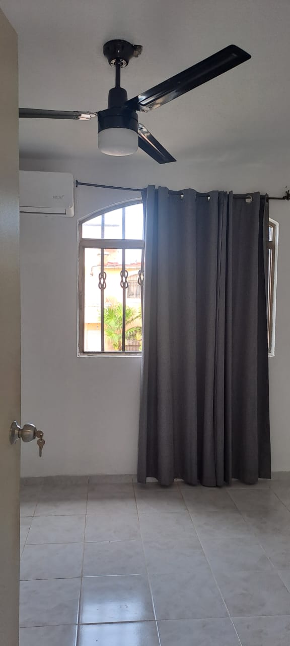 CASA EN RENTA PORTO ALEGRE - Av. Las Torres/Kabah  - Imagen 8