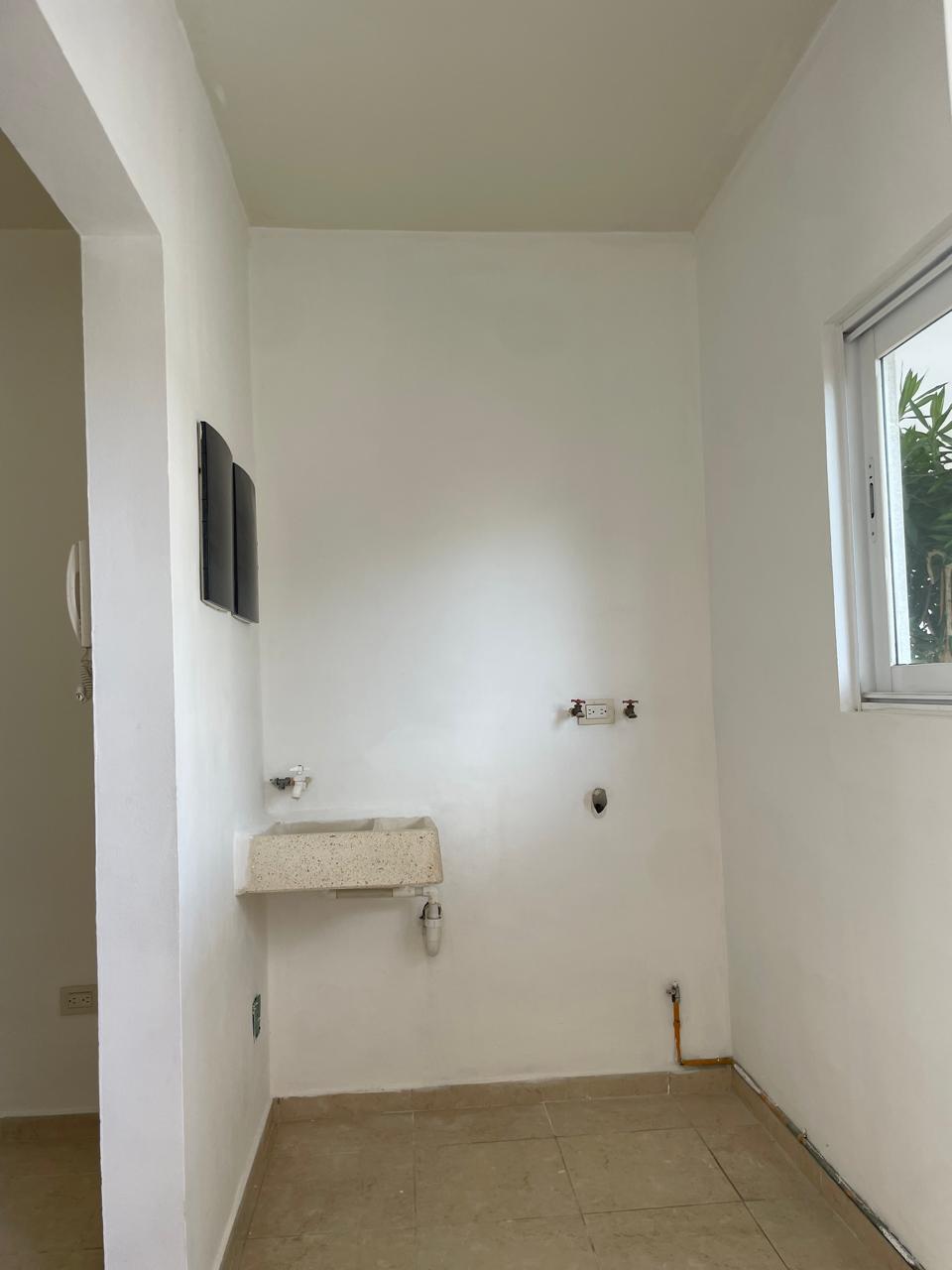 CASA EN RENTA QUINTA MADEIRA - Imagen 4