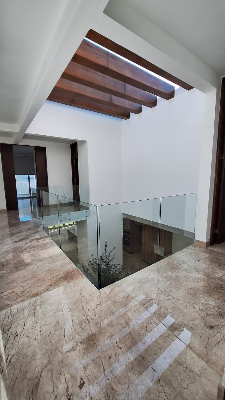 CASA EN RENTA O VENTA RESIDENCIAL ISLA DORADA CANCUN ZONA HOTELERA - Imagen 2